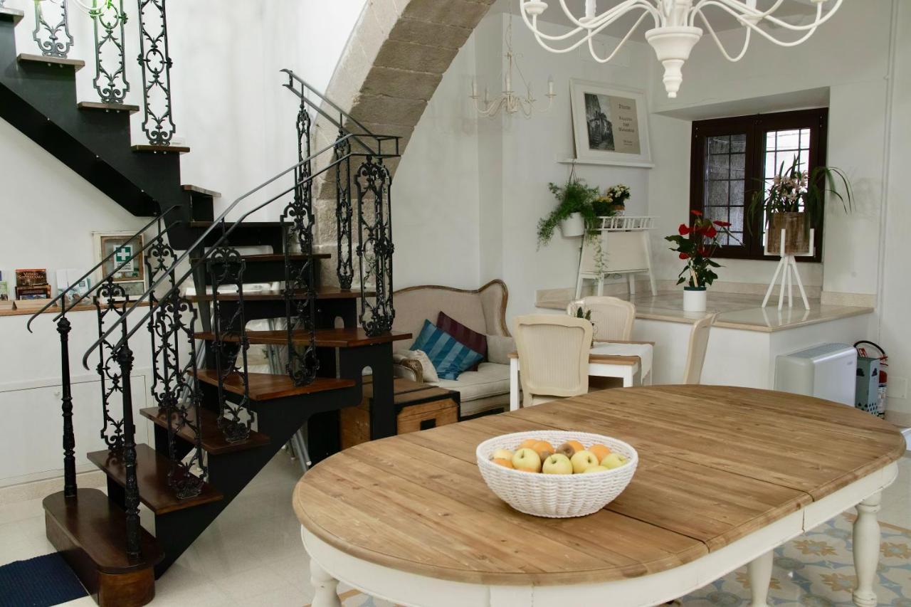 ויטרבו Palazzo Alessandrini Guest House מראה חיצוני תמונה