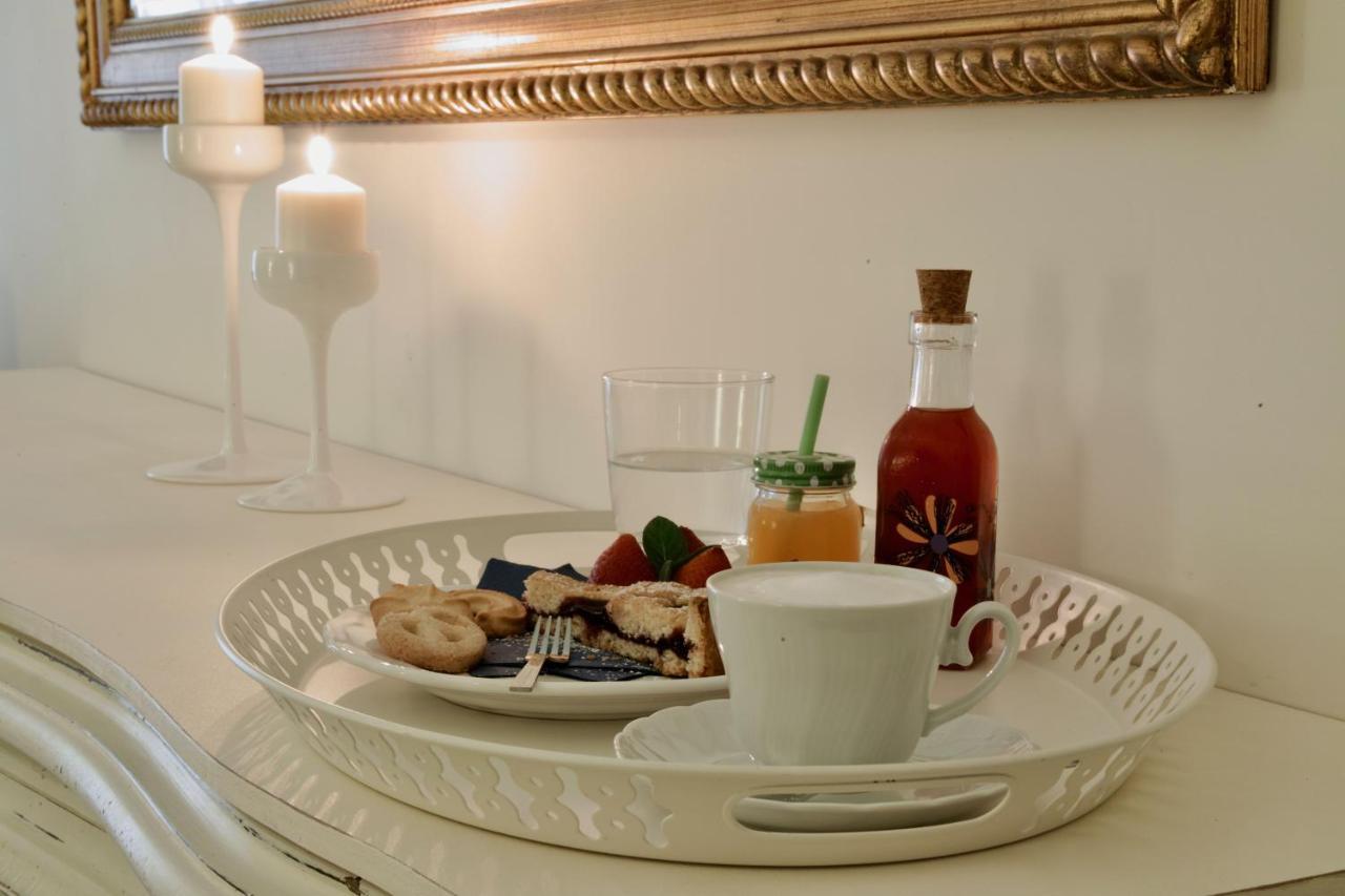 ויטרבו Palazzo Alessandrini Guest House מראה חיצוני תמונה