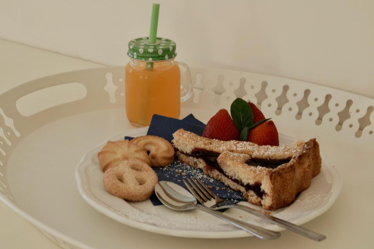 ויטרבו Palazzo Alessandrini Guest House מראה חיצוני תמונה