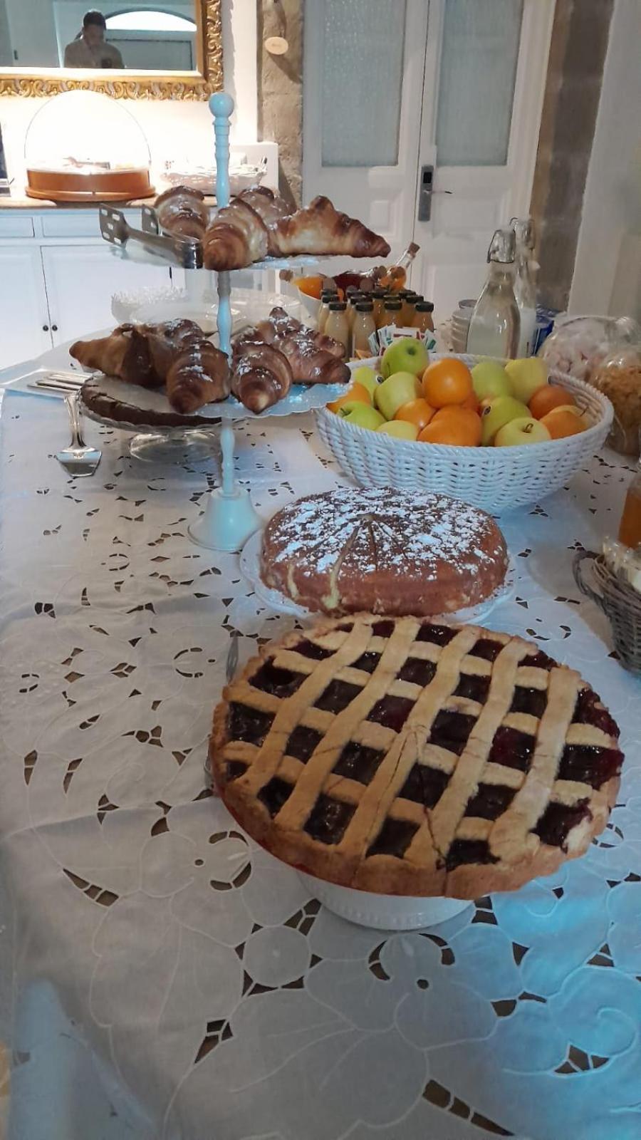 ויטרבו Palazzo Alessandrini Guest House מראה חיצוני תמונה