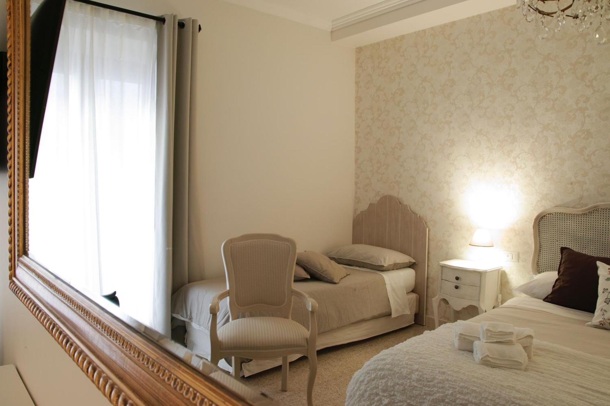 ויטרבו Palazzo Alessandrini Guest House מראה חיצוני תמונה